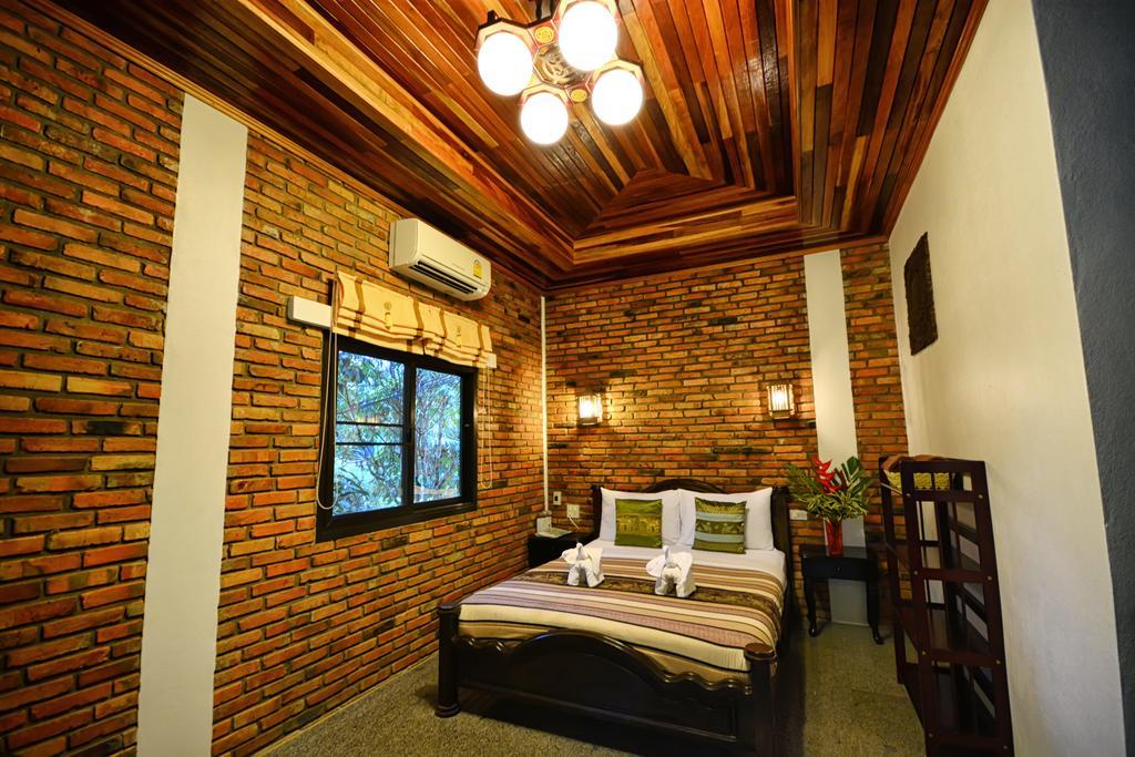 Hotel Khaosok And Spa Khao Sok National Park Esterno foto